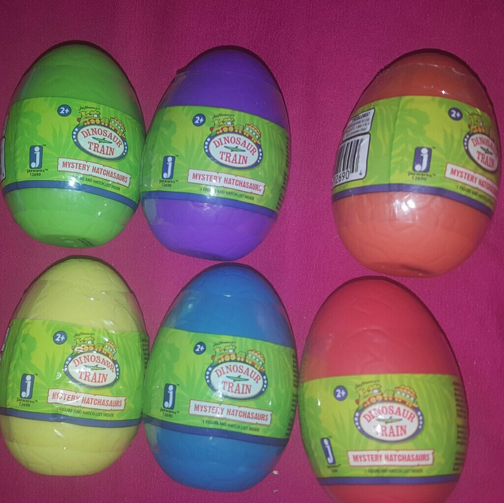 6 dinosaur train mystery hatchasaurs-NEW